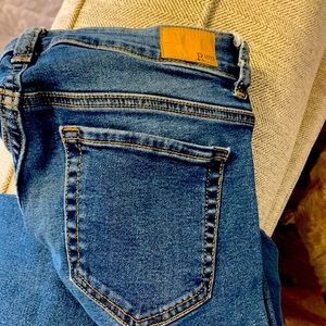 Size 8 skinny distressed jeans